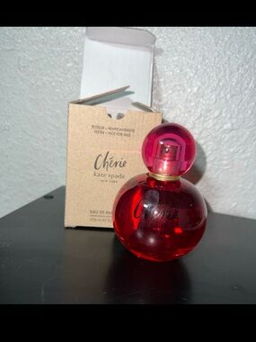 kate spade Chérie Perfume